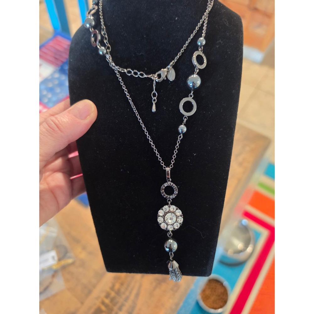 Lia Sophia Gunmetal Strand Necklace Rhinestone Flower Tassel Hematite Tone - Picture 4 of 4